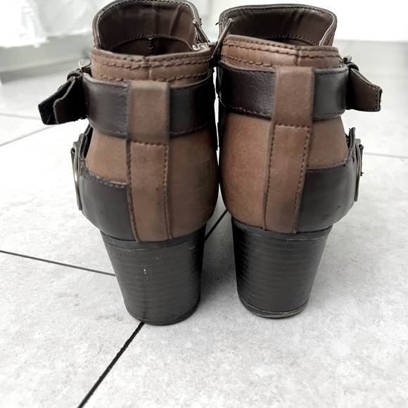 indigo rd. Sandra Bootie - Picture 5 of 9